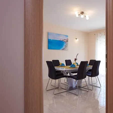 Tim Апартаменти *