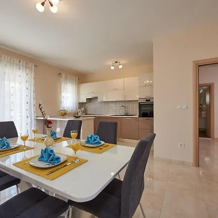 Apartment Tim Trogir